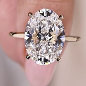 GRA Certified 4.5 Carat* Elongated Oval Crushed Ice& Brilliant Cut Solitaire 7US
